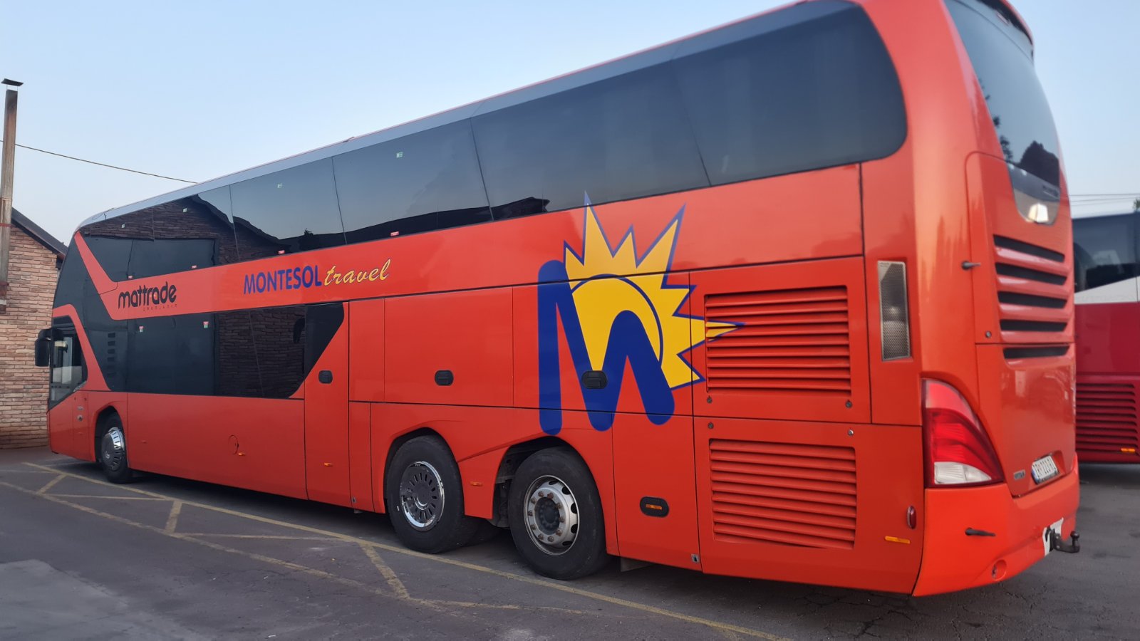 Neoplan Skyliner enterijer